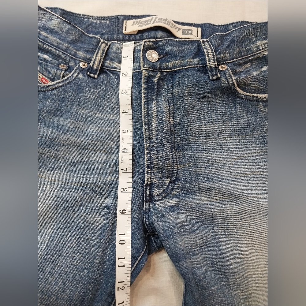 Diesel Industry Straight Leg Blue Denim Jeans Men’s Size 30x29 Distressed - Picture 11 of 16
